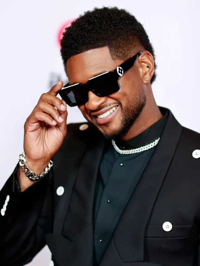 Usher’s Super Bowl Halftime show was Chaotic !